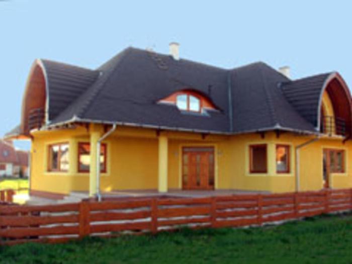 Nadas Tarsashaz Balatonlelle Dış mekan fotoğraf