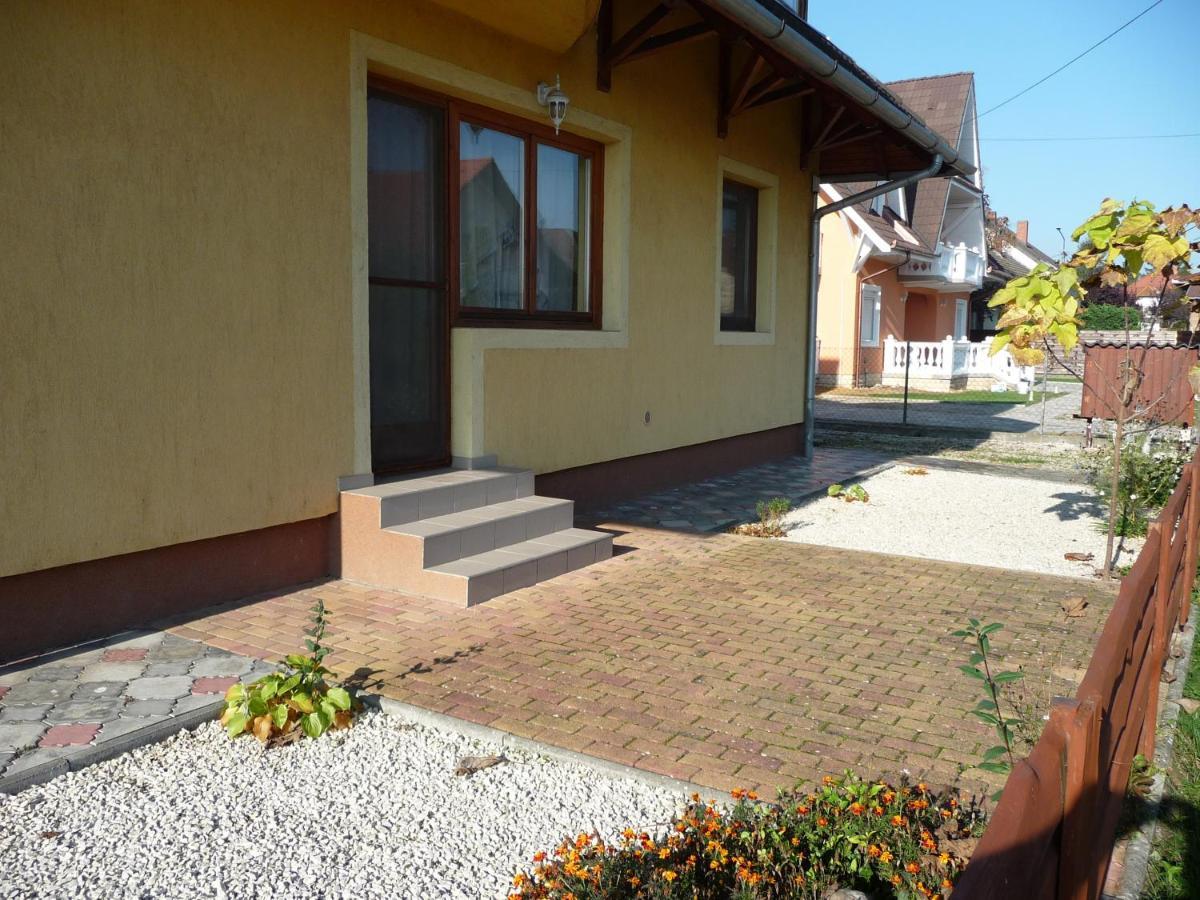 Nadas Tarsashaz Balatonlelle Dış mekan fotoğraf