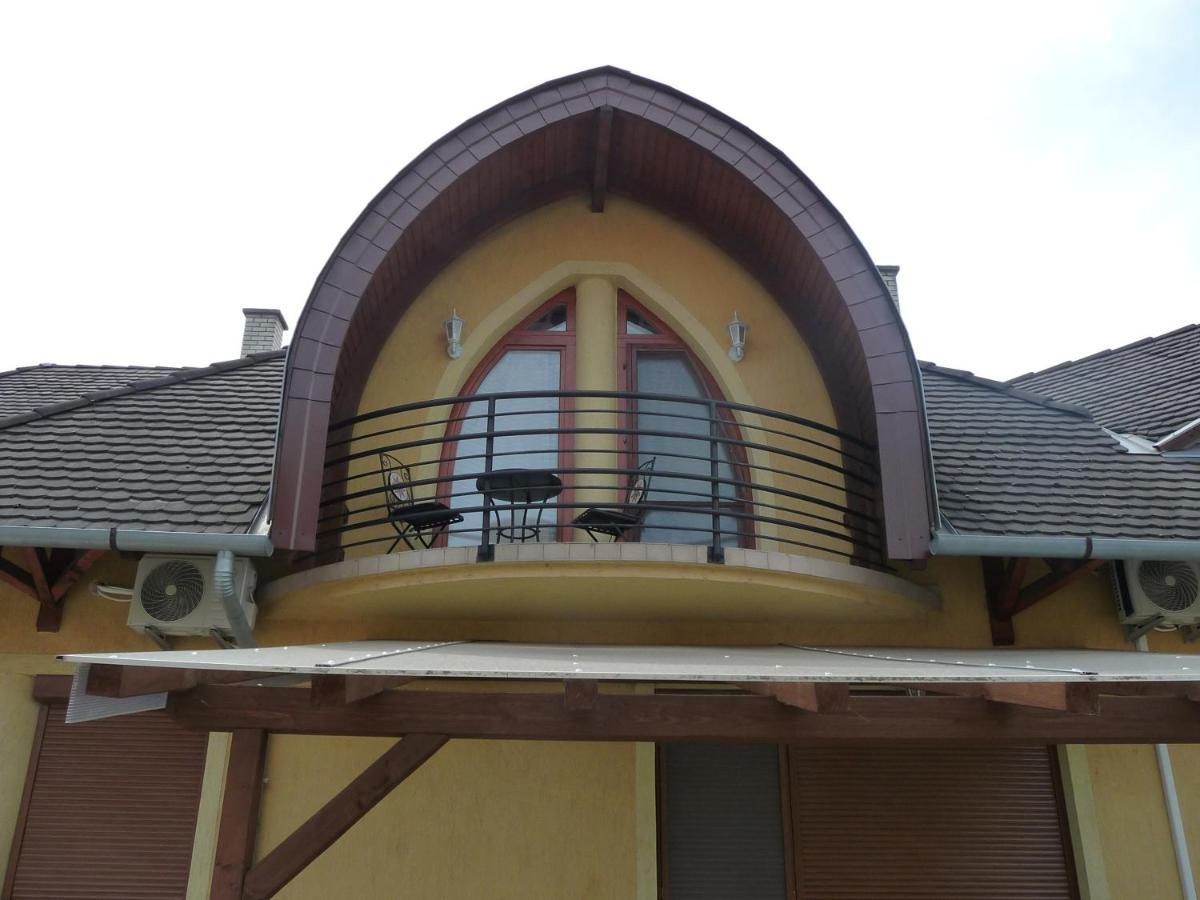 Nadas Tarsashaz Balatonlelle Dış mekan fotoğraf