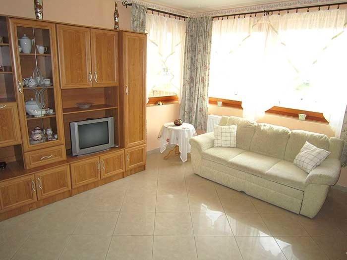 Nadas Tarsashaz Balatonlelle Dış mekan fotoğraf
