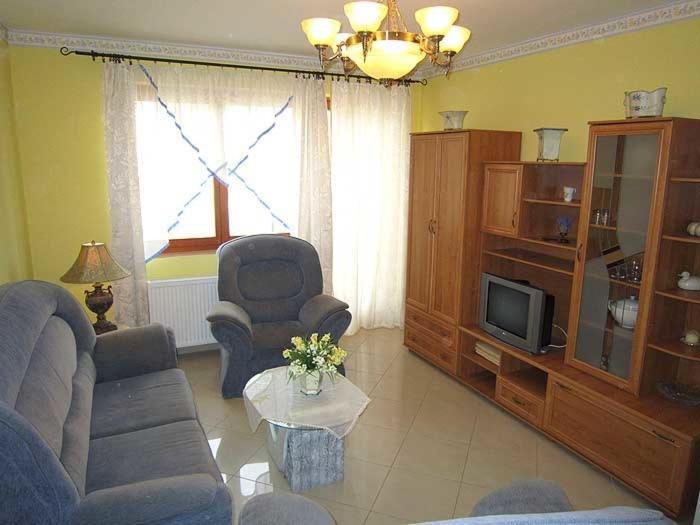Nadas Tarsashaz Balatonlelle Dış mekan fotoğraf